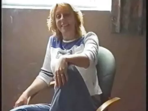 Horish milf Phoenix  ...