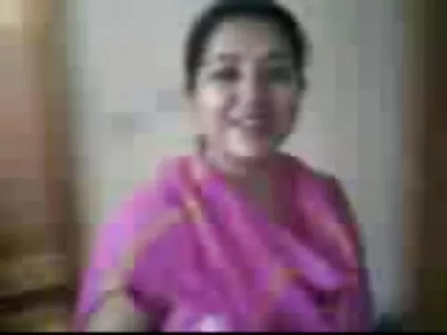 Slutty ठूलो टिटिड कु ...