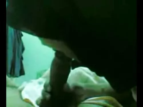चार आँखा भएको गोरो ए ...